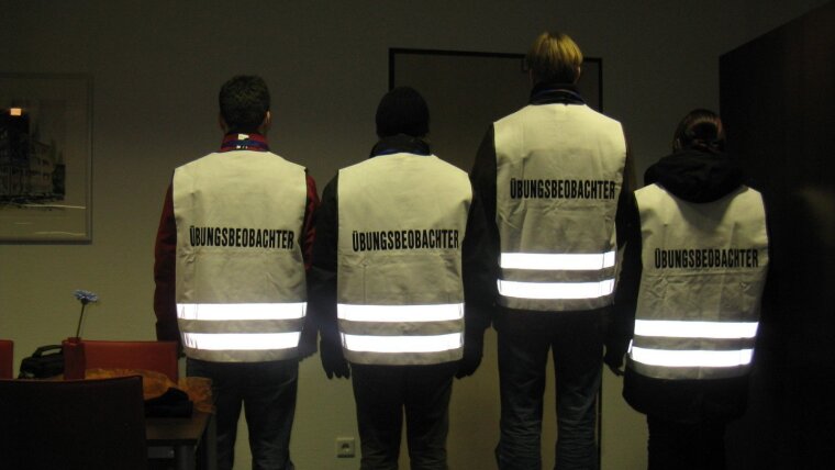 Four Observers at the LÜKEX Exercise 2010